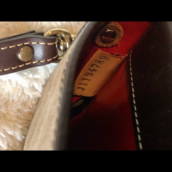 Dooney & Bourke signature DB Wristlet - Picture 16 of 16